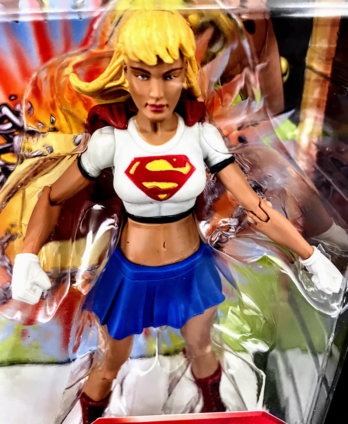 DC SuperHeroes Supergirl