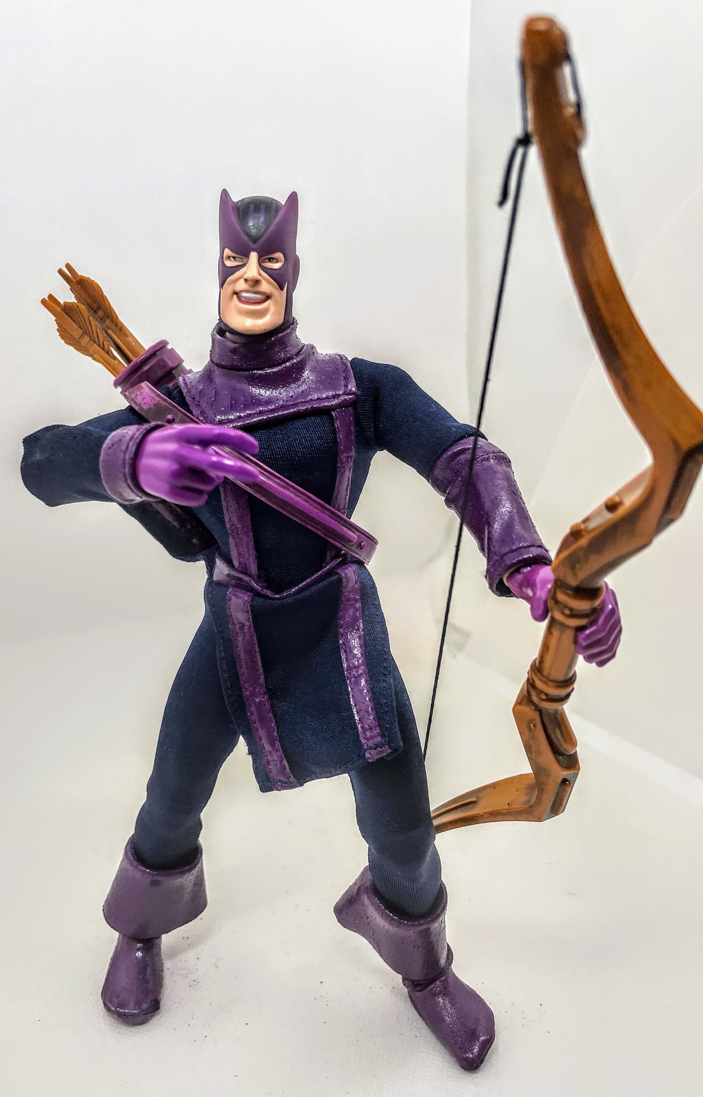 Famous Covers: Hawkeye