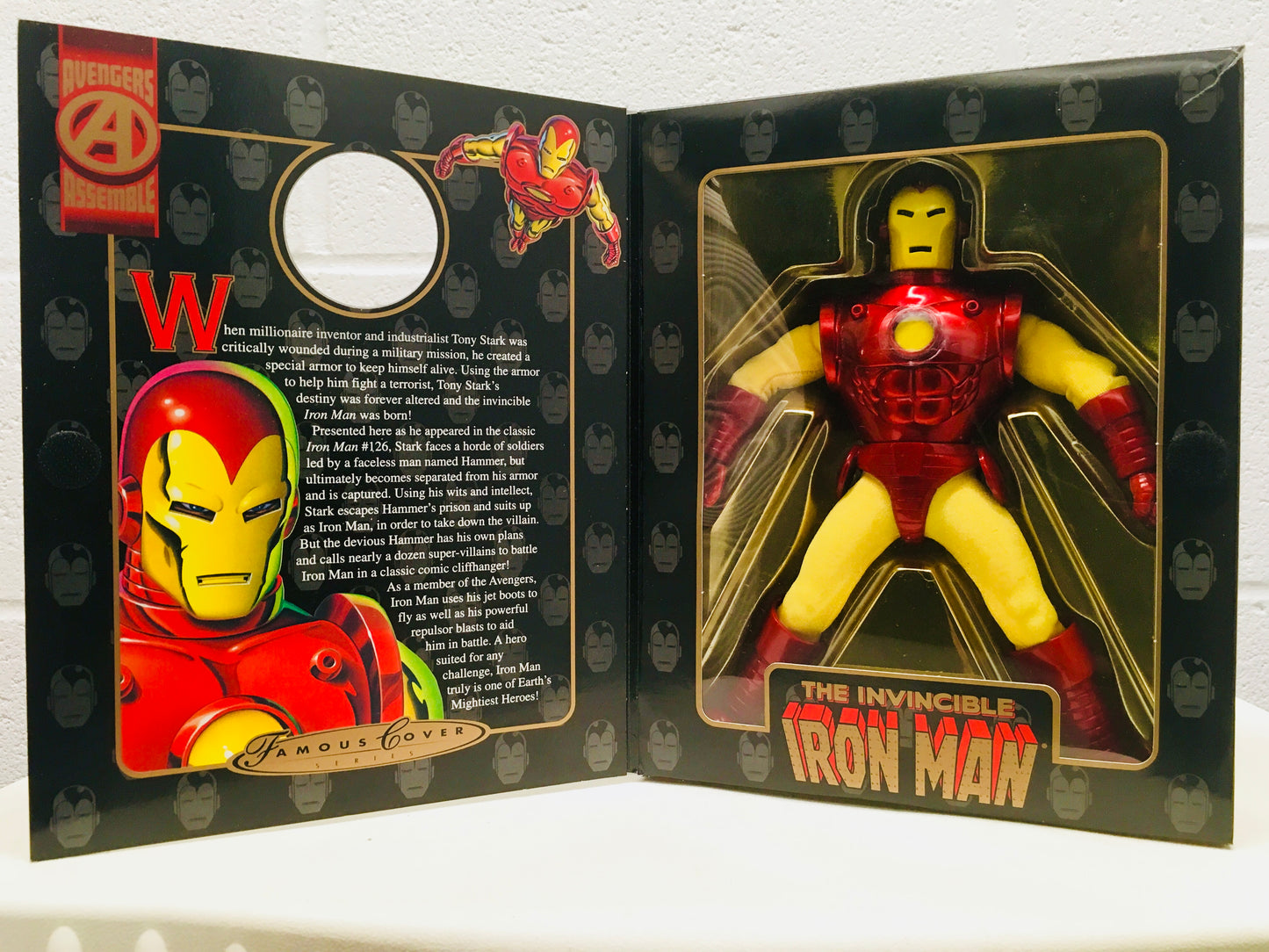 Famous Covers: Iron Man