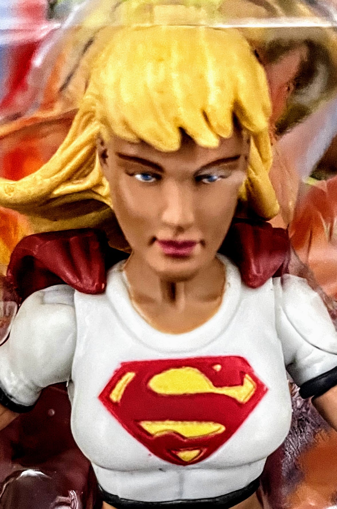 DC SuperHeroes Supergirl
