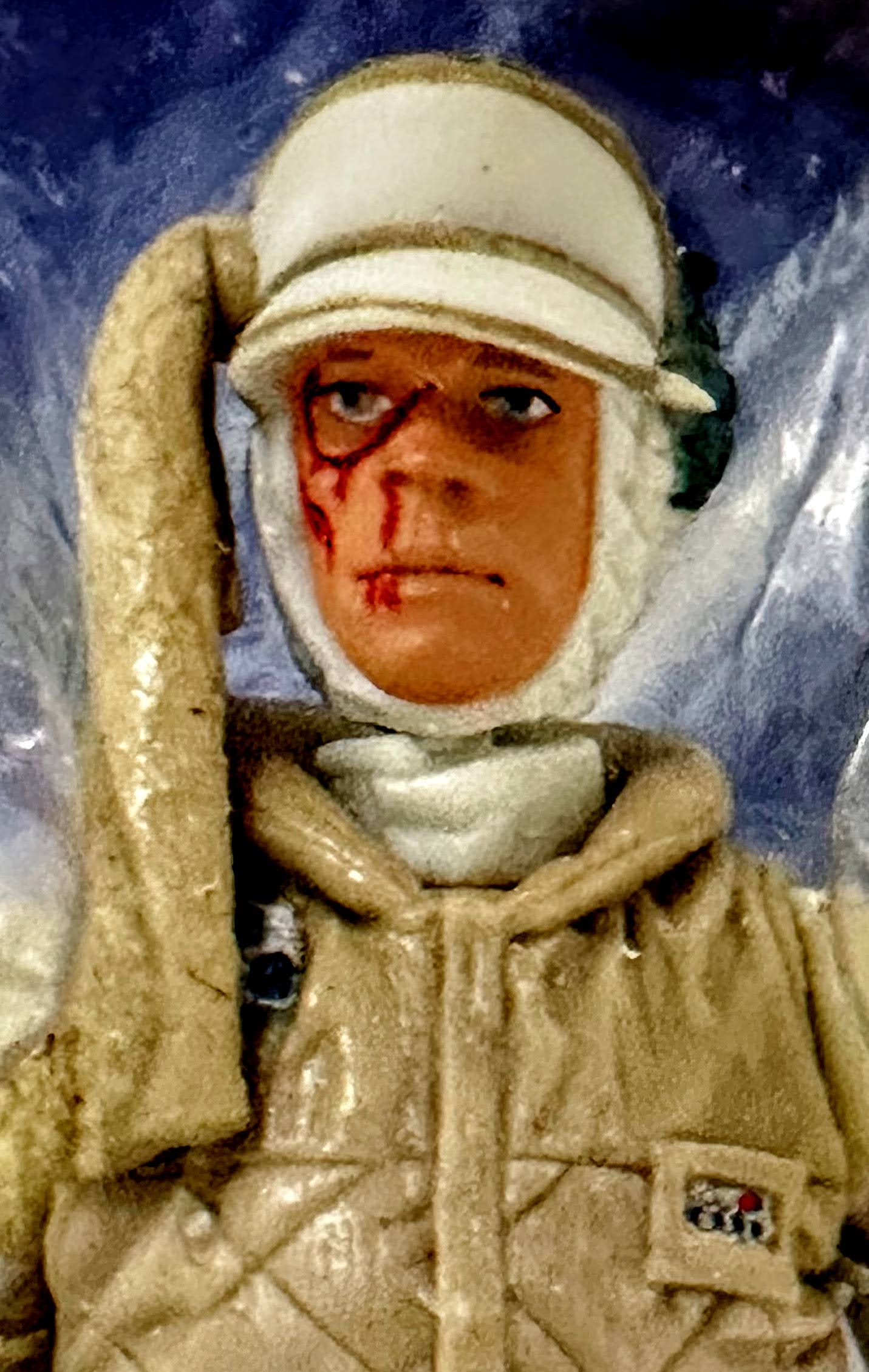 Empire Strikes Back: Deluxe Luke Skywalker Hoth Attack