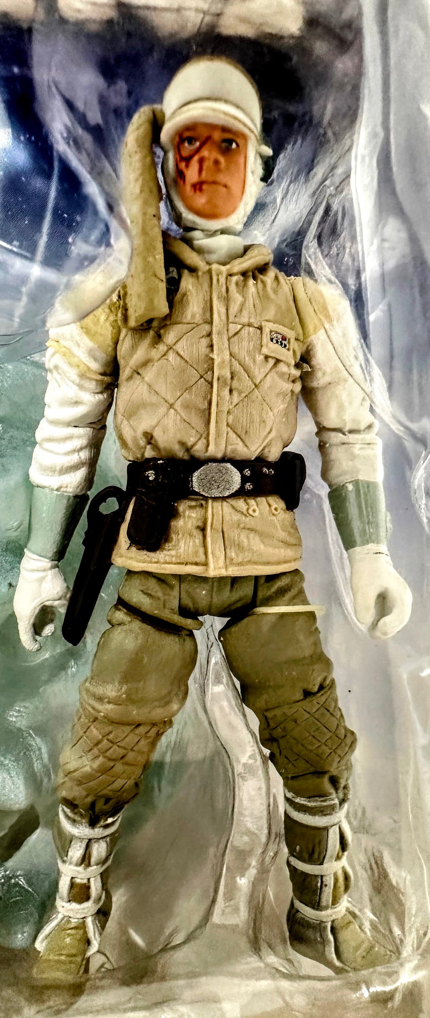 Empire Strikes Back: Deluxe Luke Skywalker Hoth Attack