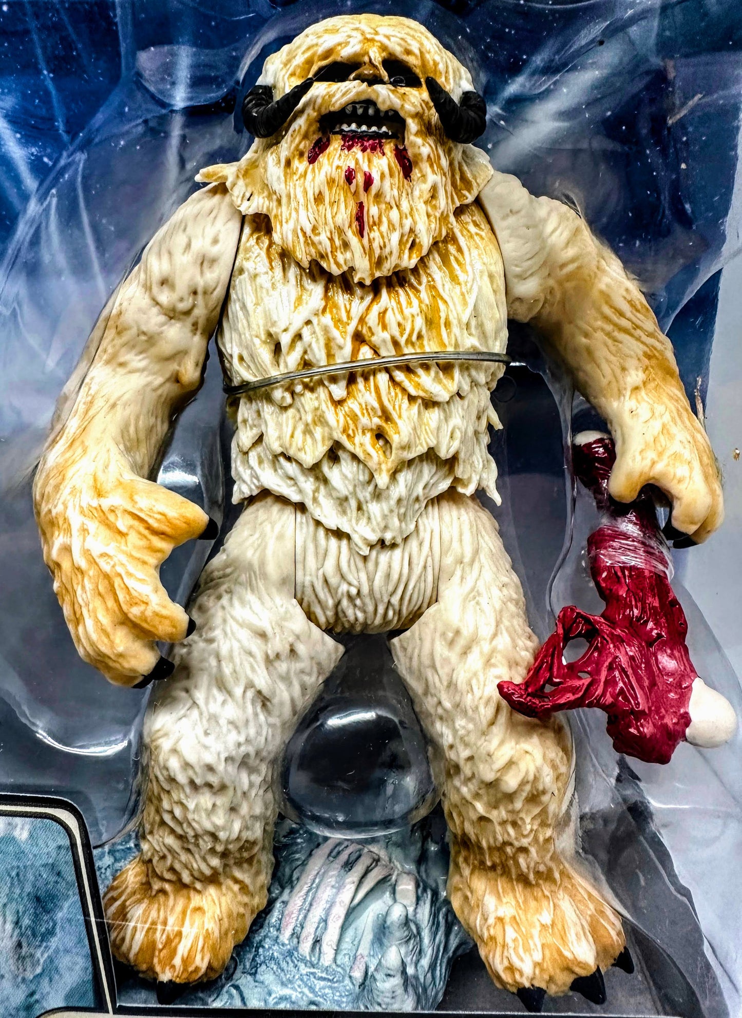 Empire Strikes Back: Deluxe Hoth Attack Wampa w/Hoth Cave